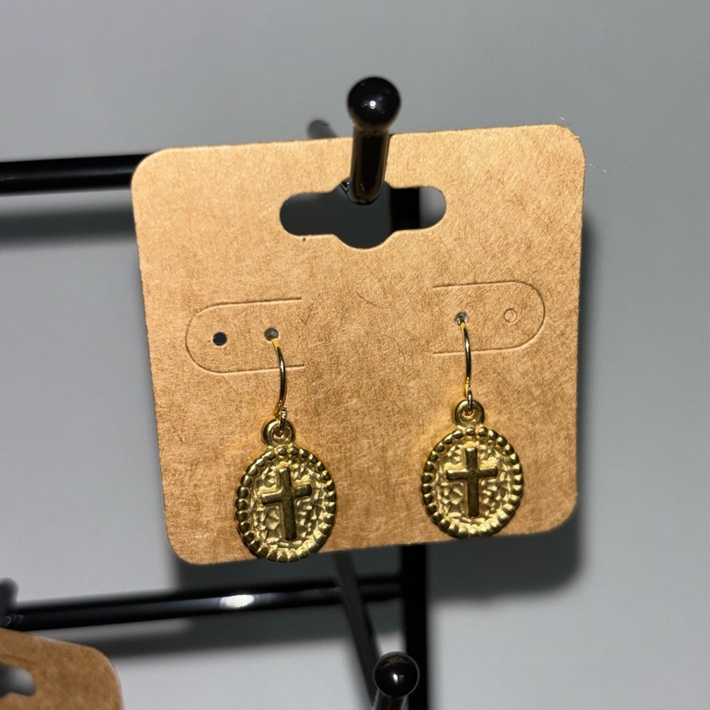 Antique-Inspired Gold Filigree Earrings